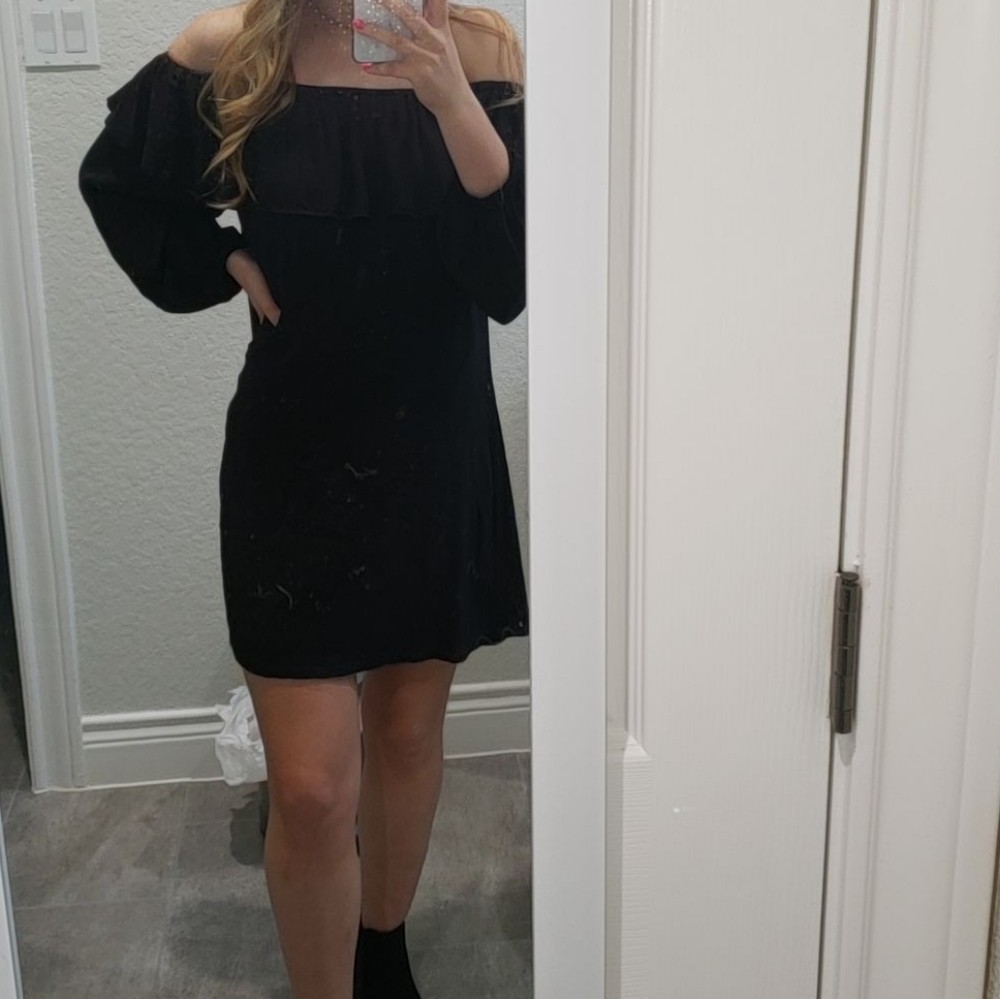 She + Sky Black Off The Shoulder Dress Size S